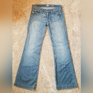 7 For All Mankind Women's Flared Leg jeans Sz 27